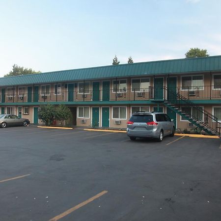 Executive Motel Eugene Zewnętrze zdjęcie